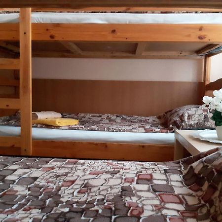 Hostel Х.О. วีเต็บส์ ภายนอก รูปภาพ