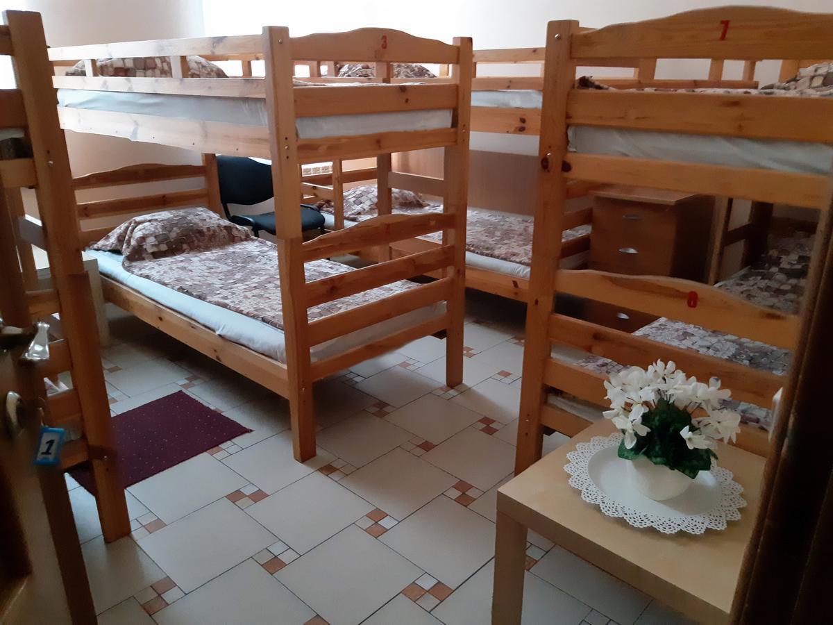 Hostel Х.О. วีเต็บส์ ภายนอก รูปภาพ