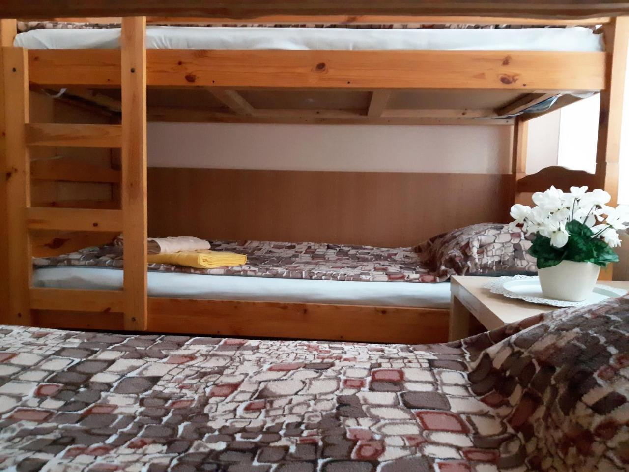 Hostel Х.О. วีเต็บส์ ภายนอก รูปภาพ